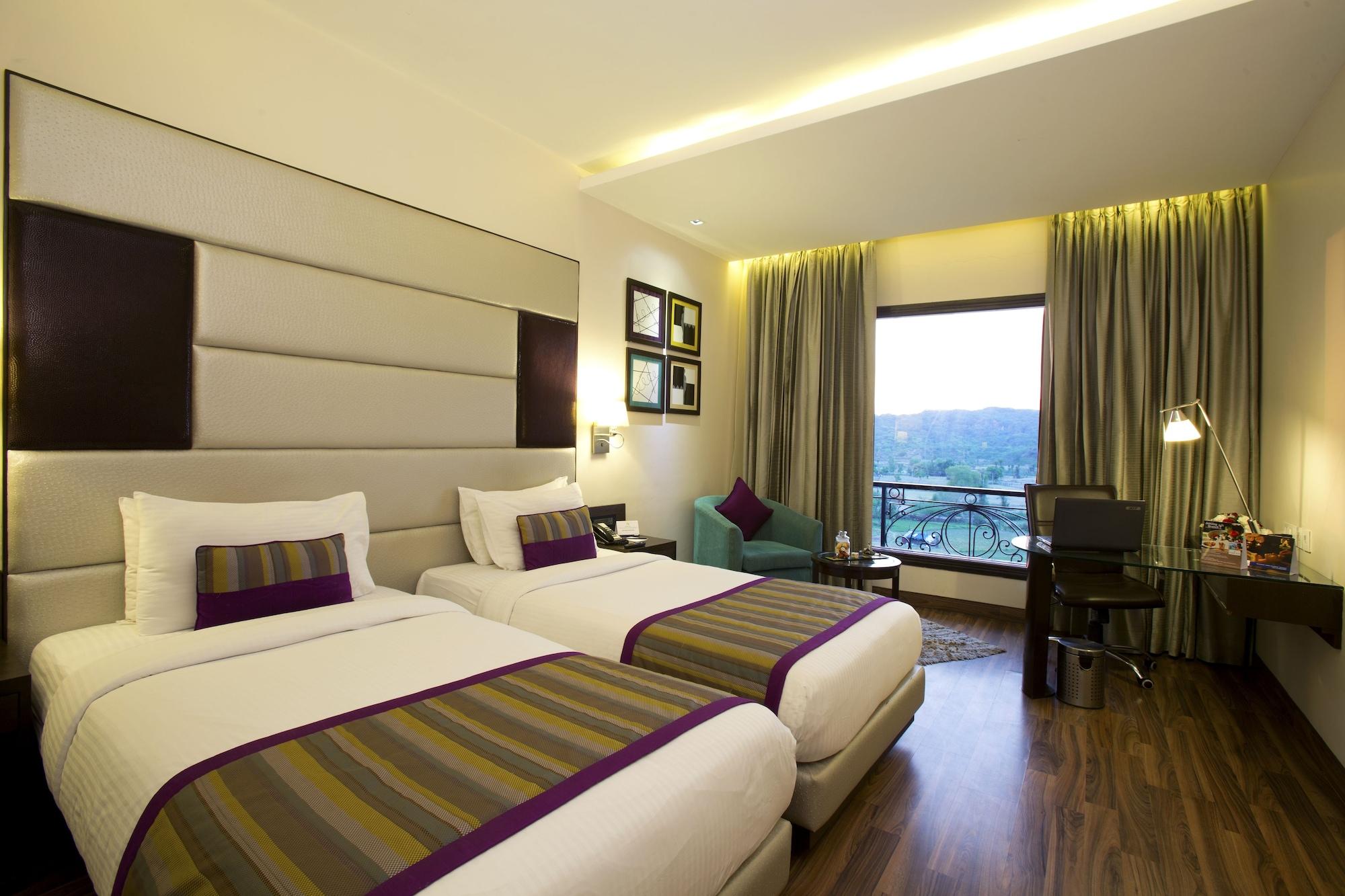 Golden Tulip Chandigarh, Panchkula Exteriör bild