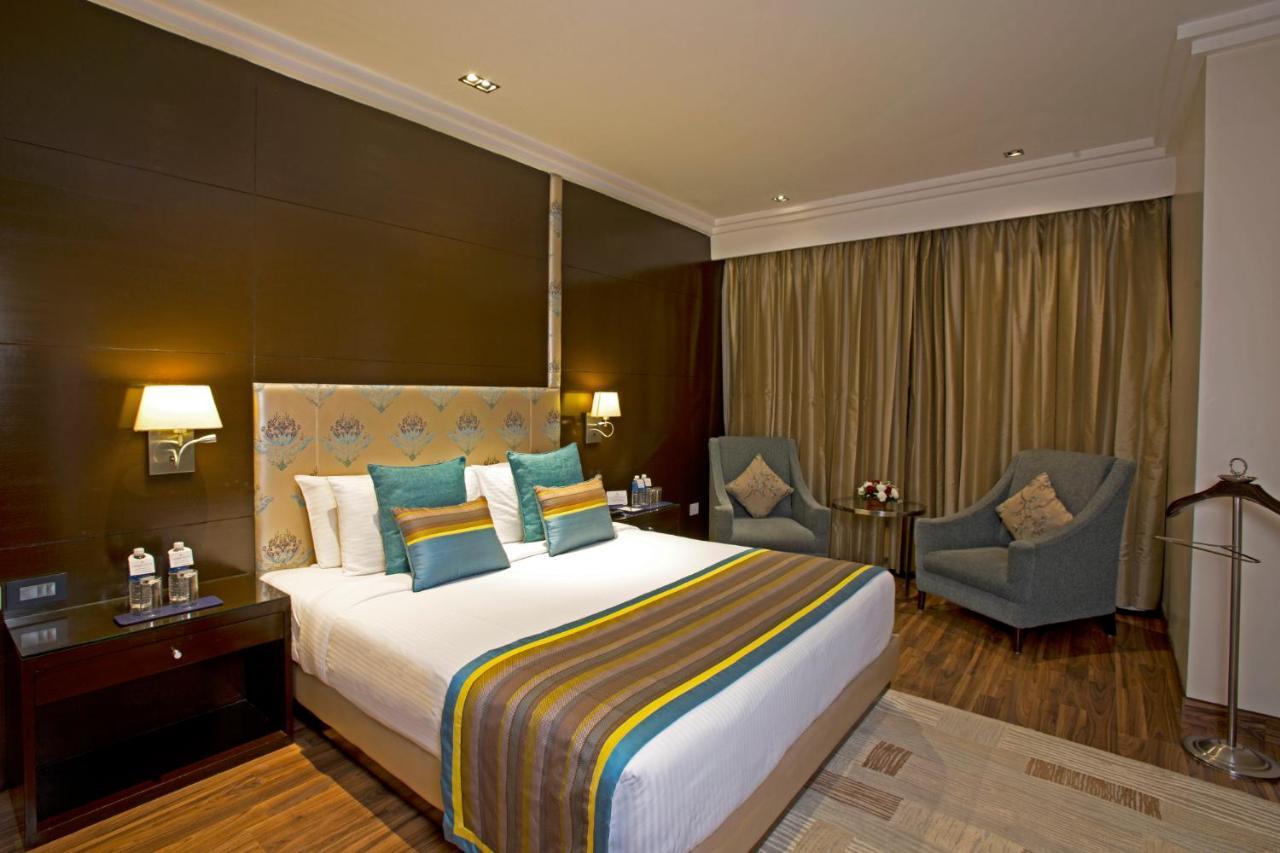 Golden Tulip Chandigarh, Panchkula Exteriör bild