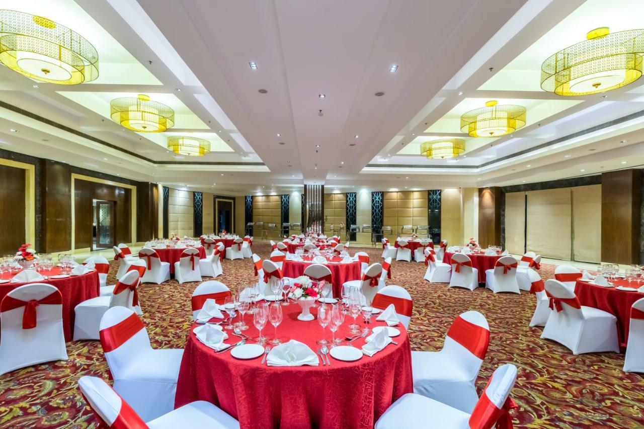 Golden Tulip Chandigarh, Panchkula Exteriör bild