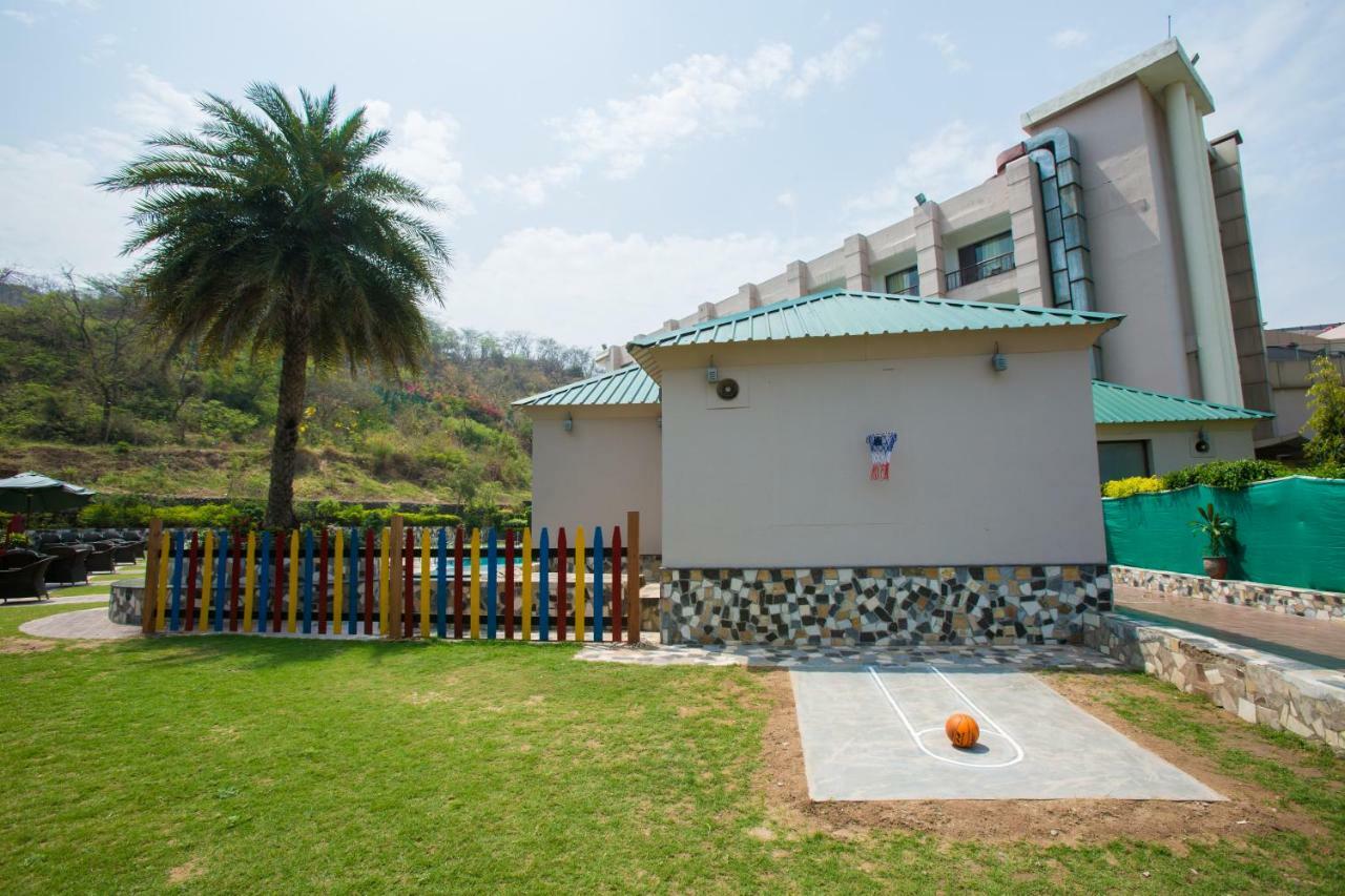 Golden Tulip Chandigarh, Panchkula Exteriör bild